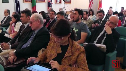 Napoli - Rapporti sul Mezzogiorno -1- (09.05.13)