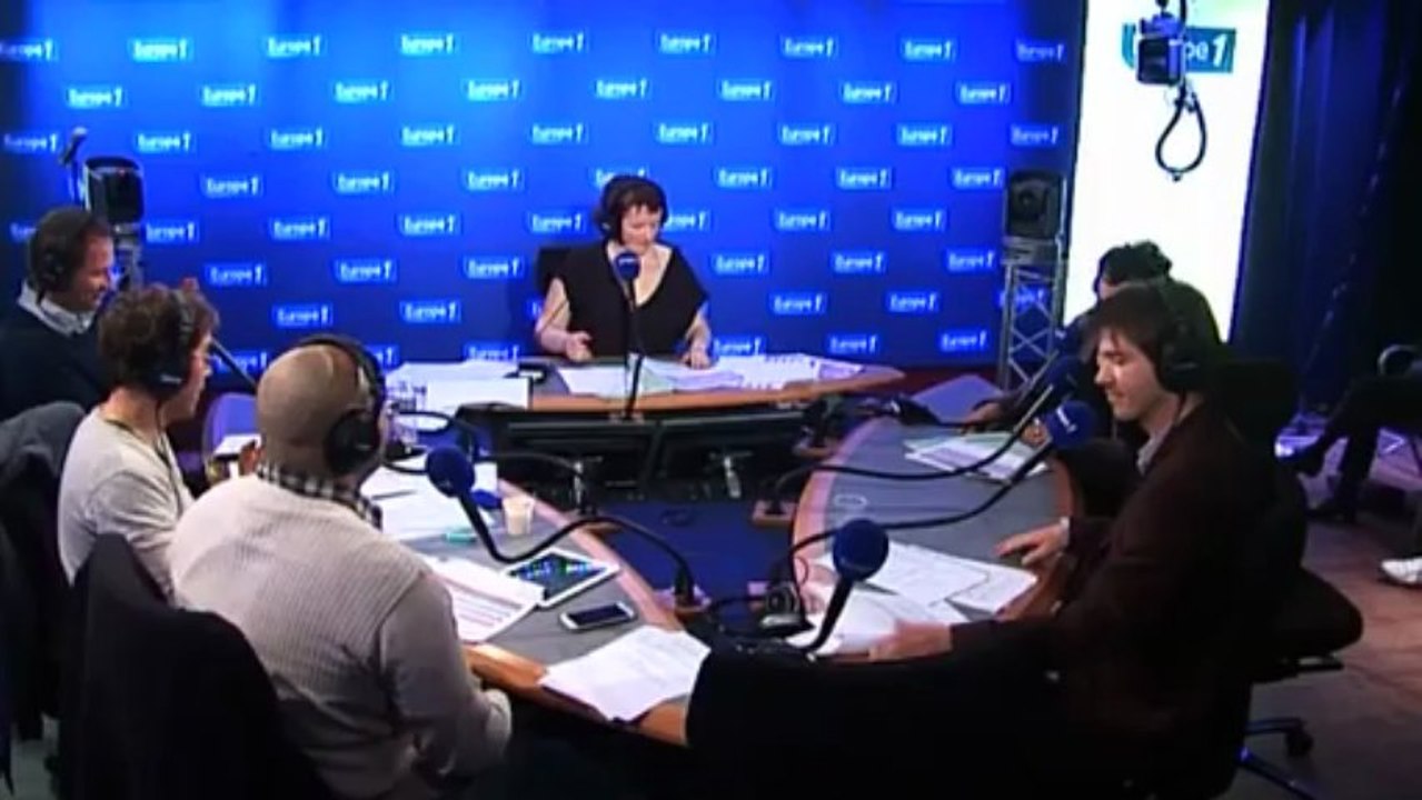 EXTRAIT - Damien Lecamp sort les bougies et les cotillons pour la première année de la présidence Hollande.