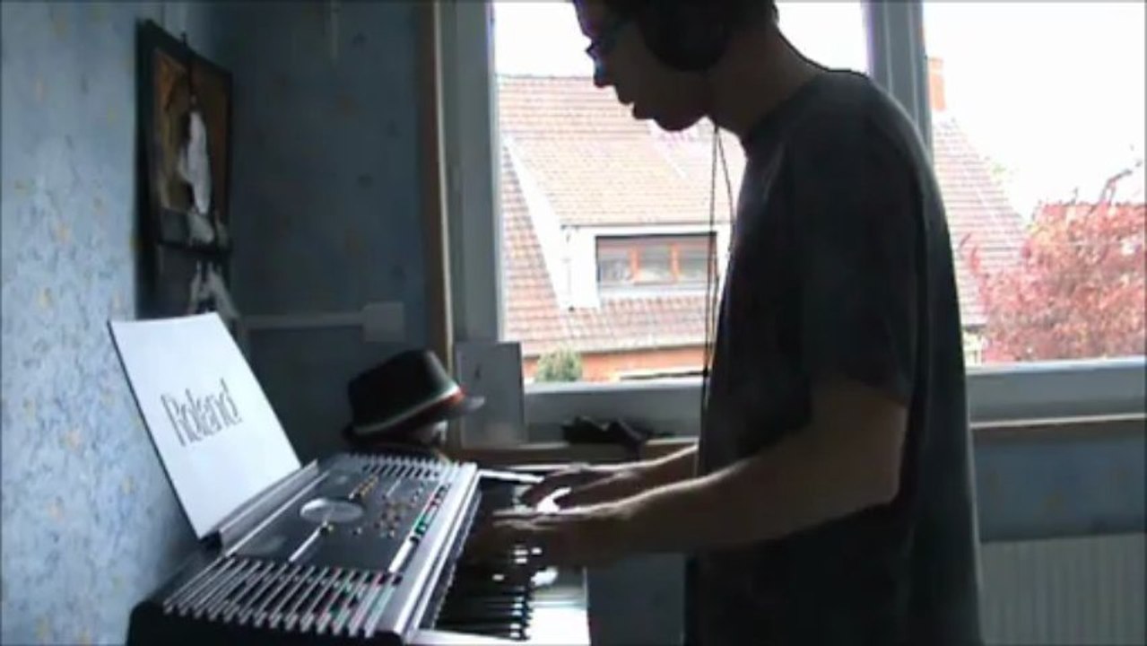 Je suis niveau 100 of the dead ! Cover Synthé