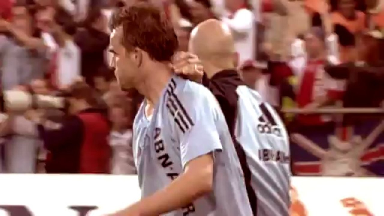 Leo's Classic: Ajax 'steelt' beker