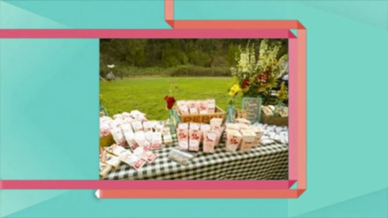 Another Picnic Spot: Fitzroy Gardens