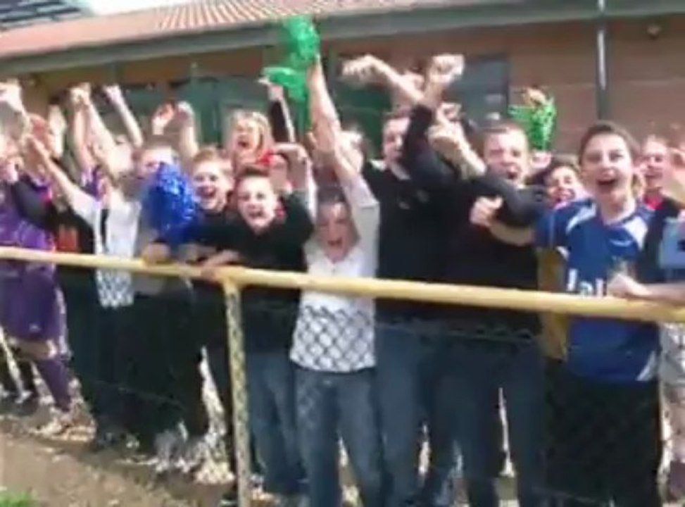 UNSS FFF PONT DE VAUX 2013 le foot des princesses