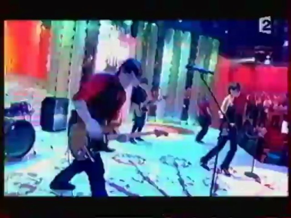 Superbus - Travel The World @ Soirée d'Eliane et Francis, 2007