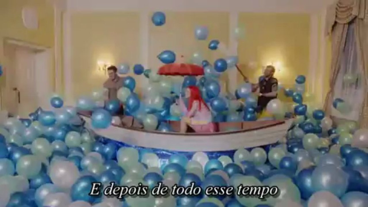 Paramore - Still Into You (Legendado)