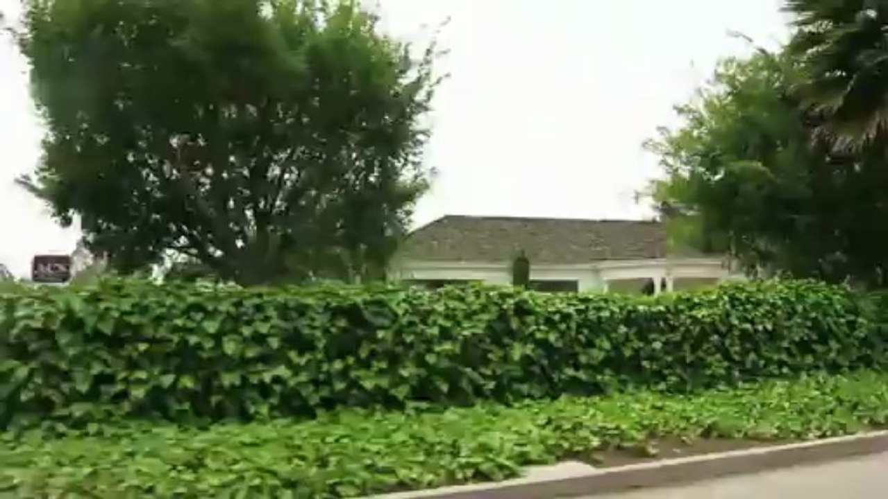 Tour of Mapleton Drive