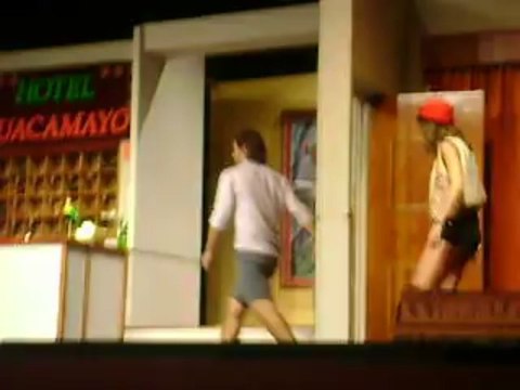 Pedro y elenco Viaje de Locura en función de San Martín 2 - 10 de Mayo