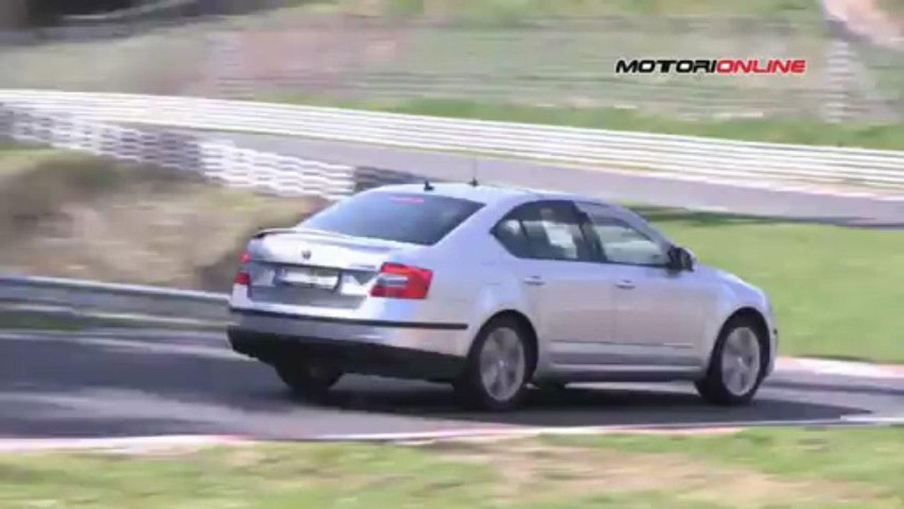 Skoda Octavia RS 2014, nuovo video spia dal Nürburgring