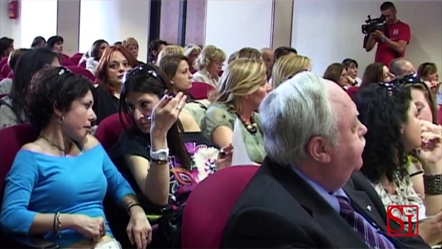 Napoli - Le donne della Campania dalla crisi allo sviluppo (10.05.13)