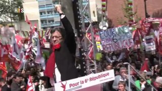Franceses protestan en exigencia de una VI Republica(050513)2