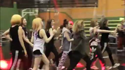 2NE1 Making New Evolution Tour