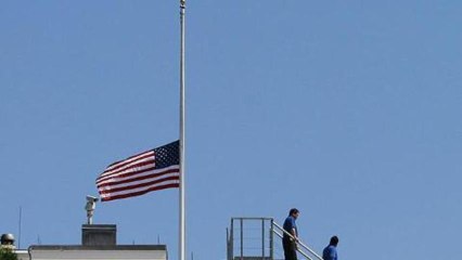 Libyans protest in support of government