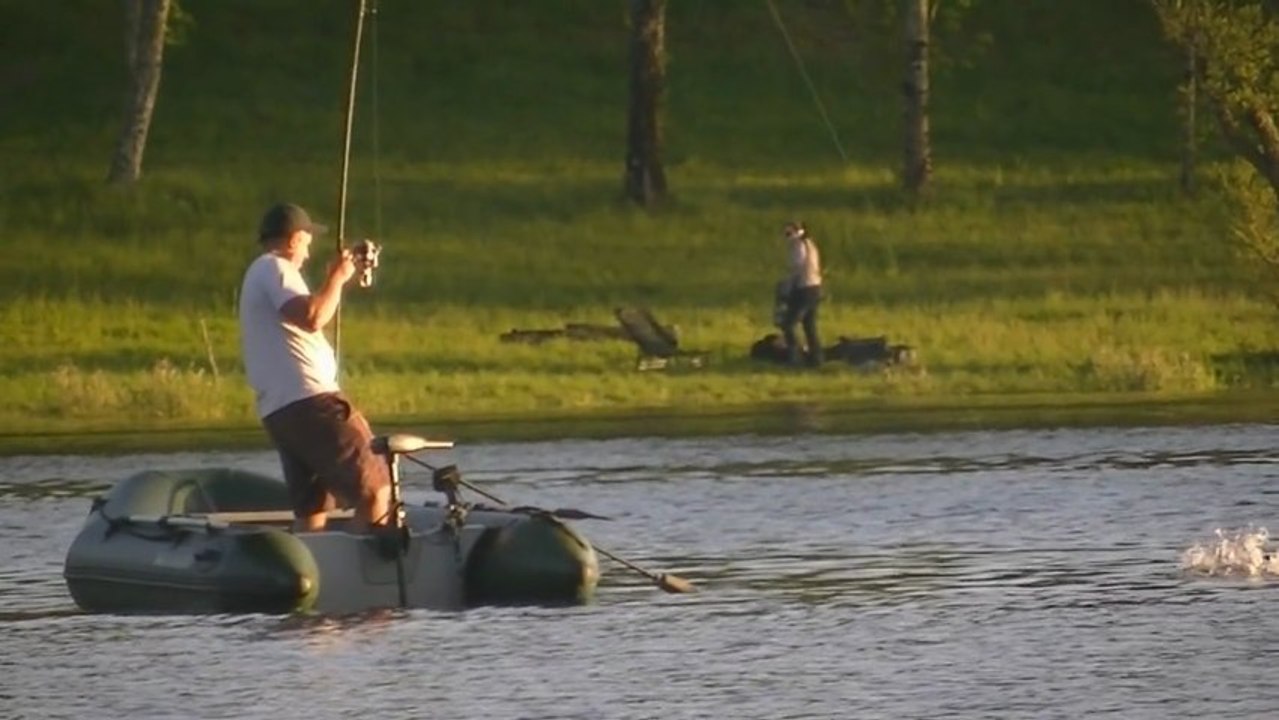 Younes VS Carpe in the Boat
