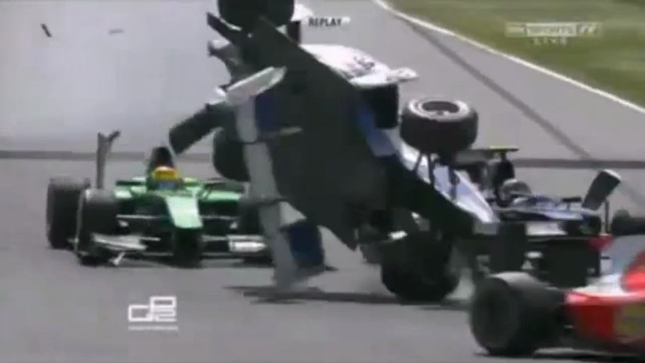 GP2 Barcelone 2013 Huge crash Berthon