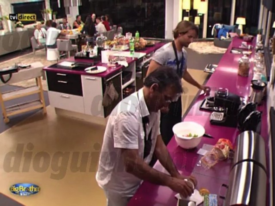 Zézé: "o Flávio é a mesma merda que o Castelo Branco"