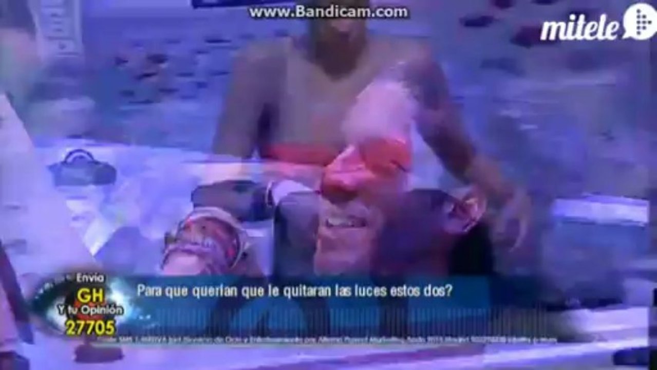 Sonia & Kris en el jacuzzi {12-05-13} #PARTE 4