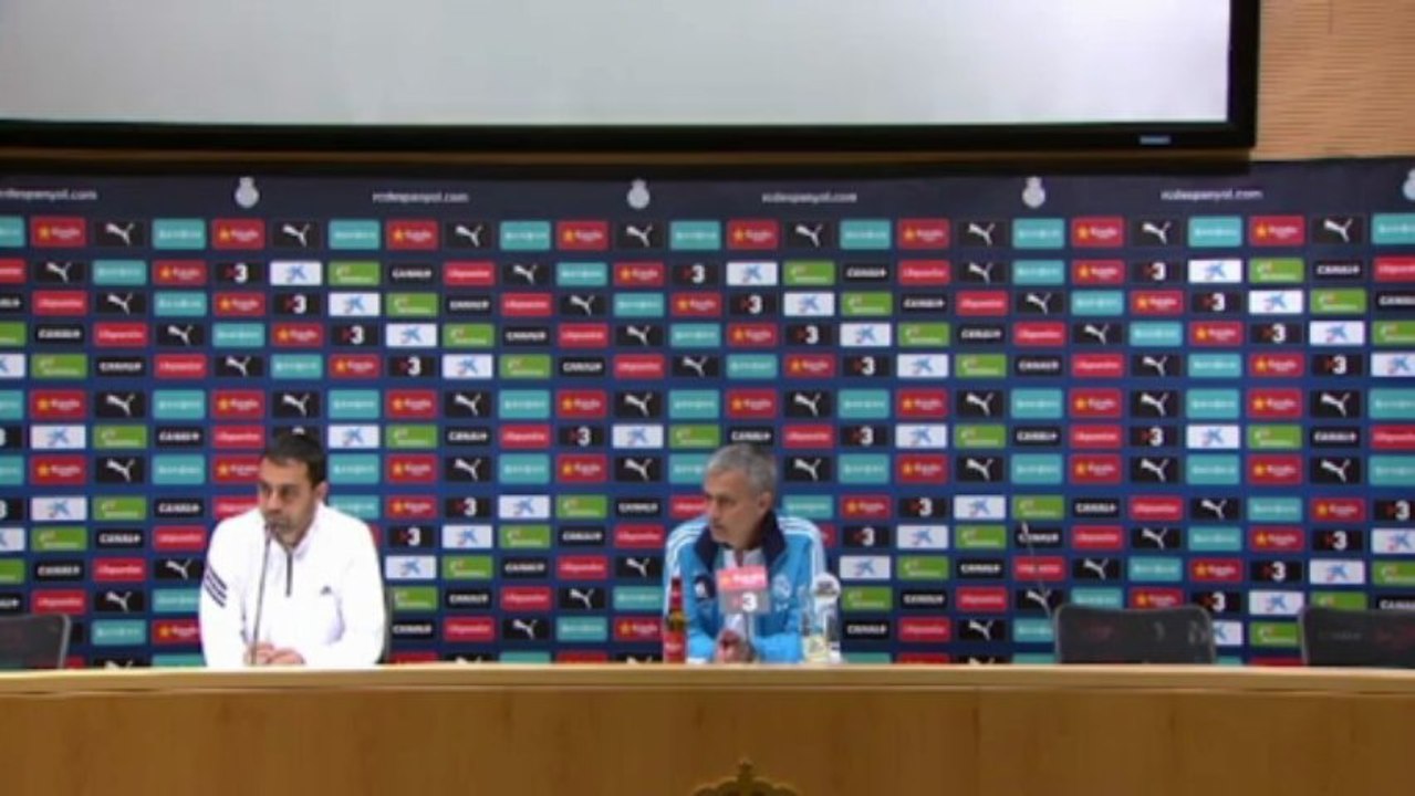 Mourinho felicita al Barcelona por su título de Liga