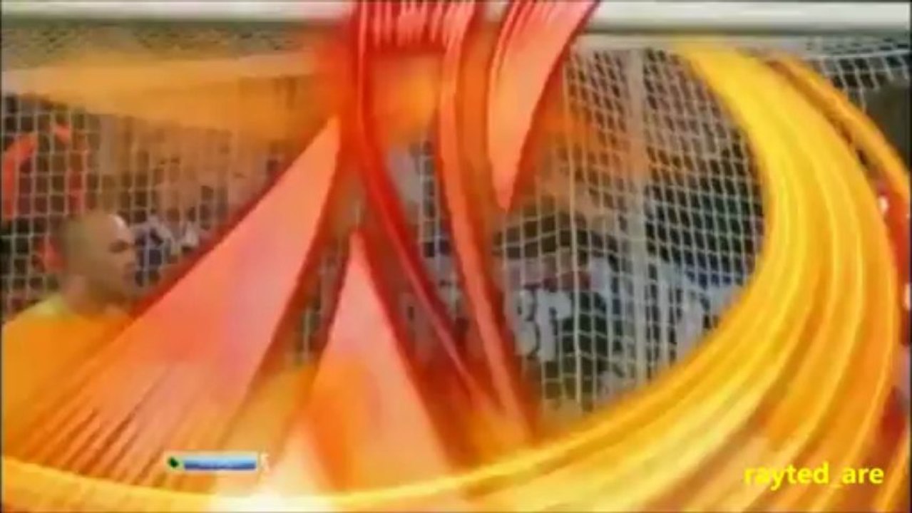 Douglas vs Schalke - 2012 UEFA Europa League