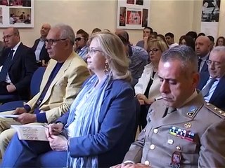 Tải video: Napoli - Convegno su nuove povertà (11.05.13)