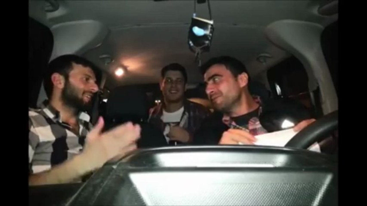 Gökhan Özer   -   Anadan Ayrı Babadan Ayrı