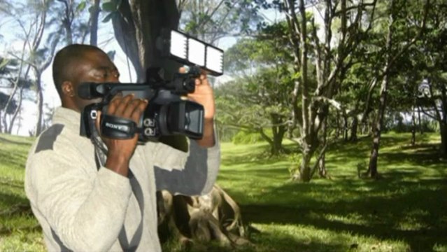 Ledoux paradis Isabelle tu es belle tous les jours (Refrain) Télé Solidarité