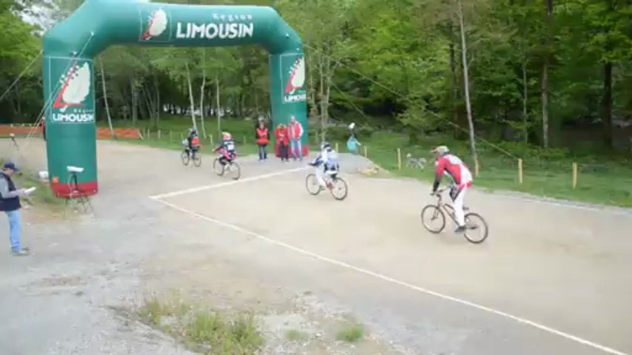 9 Finale de la 2ème manche du National BMX à St Priest  Taurion 2013 (le samedi)