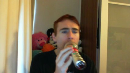 Wiwi égratigne "fallen" de Mya