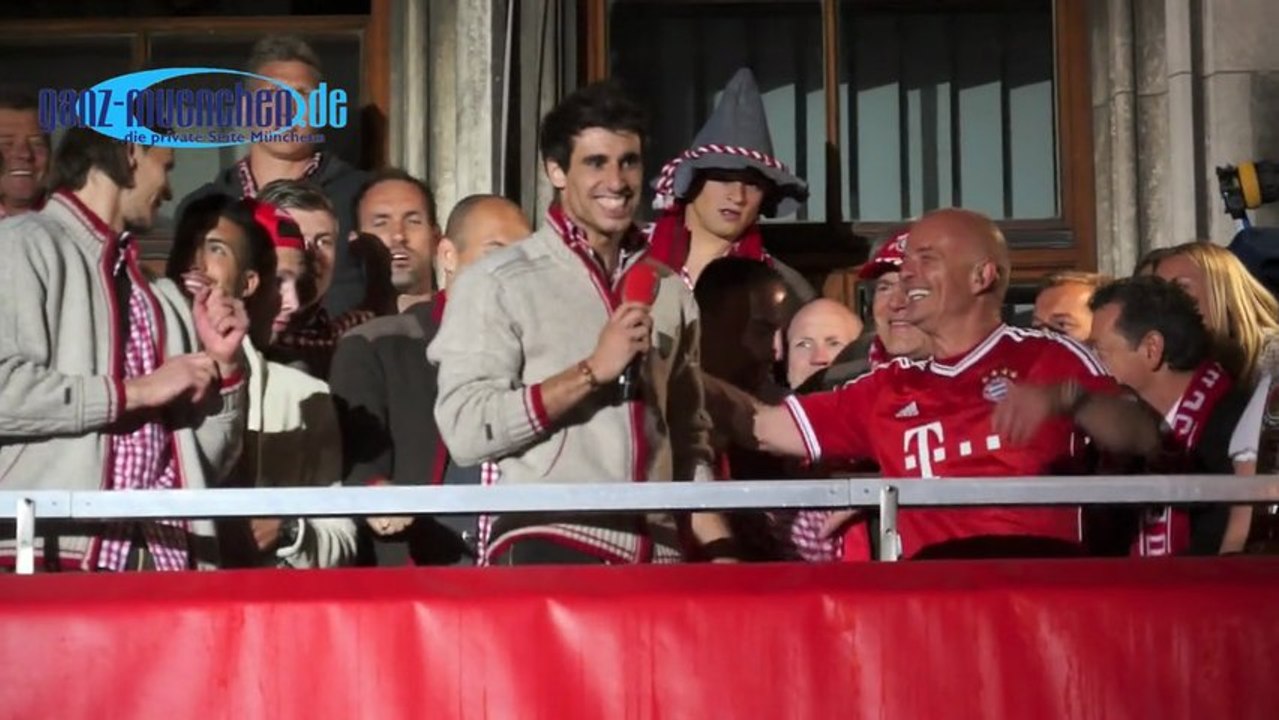 Javier Martinez @ FCB Meisterfeier 2013 'Wir kommen hier zurück - in 2 Wochen'