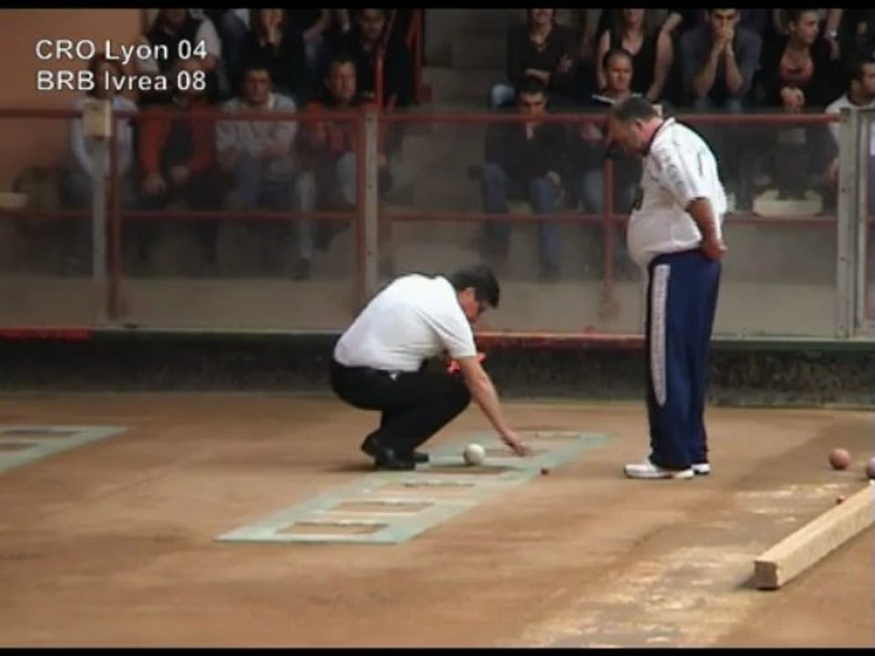 premier tir de précision,  CRO Lyon contre BRB Ivrea, demi finale Coupe d'Europe 2013, Sport Boules
