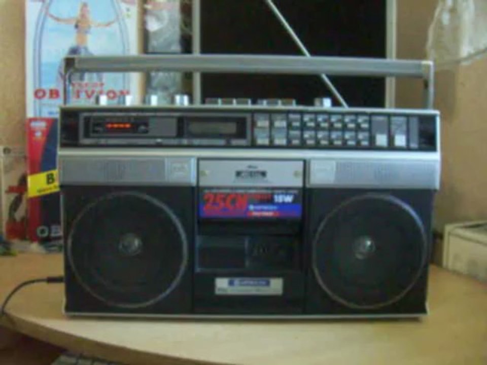 Hitachi TRK 7990 E Boombox overhauled RAR !!!