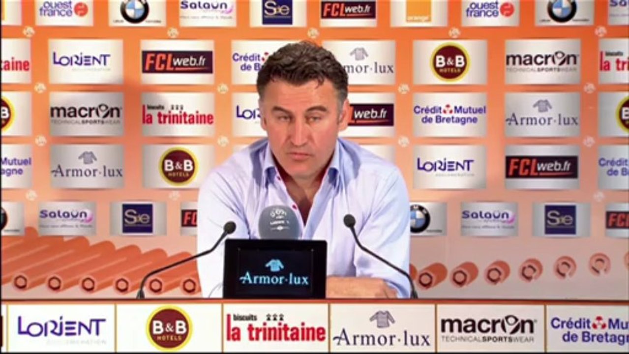 Conférence de presse FC Lorient - AS Saint-Etienne : Christian  GOURCUFF (FCL) - Christophe  GALTIER (ASSE) - saison 2012/2013