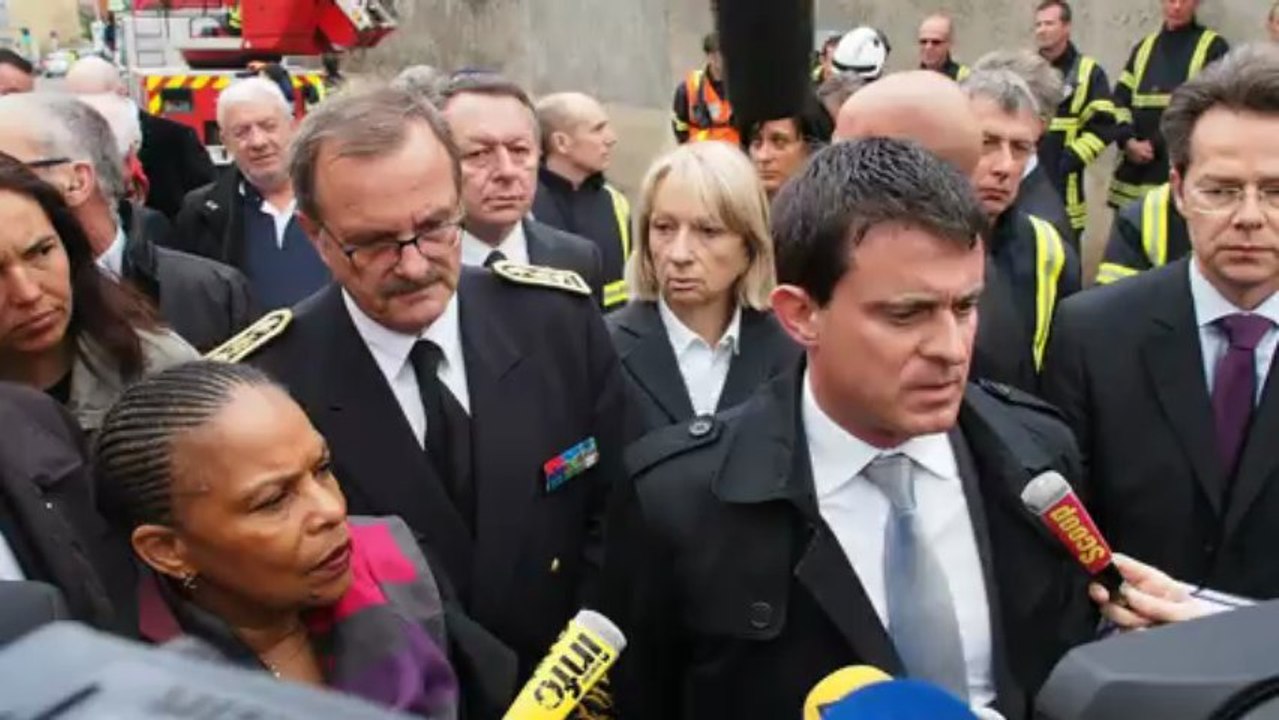 Valls et Taubira sur les lieux d'un incendie de squat