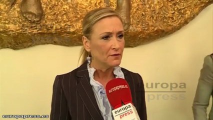 Cifuentes cree que el 15M es "más radical"