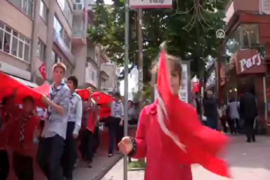 1919 metre uzunluğunda Türk Bayrağı