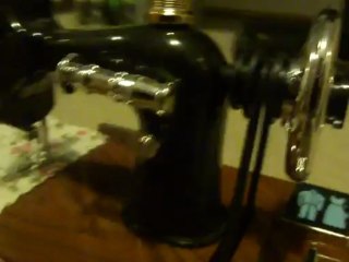 Vintage Sewing Machine Musical Box!