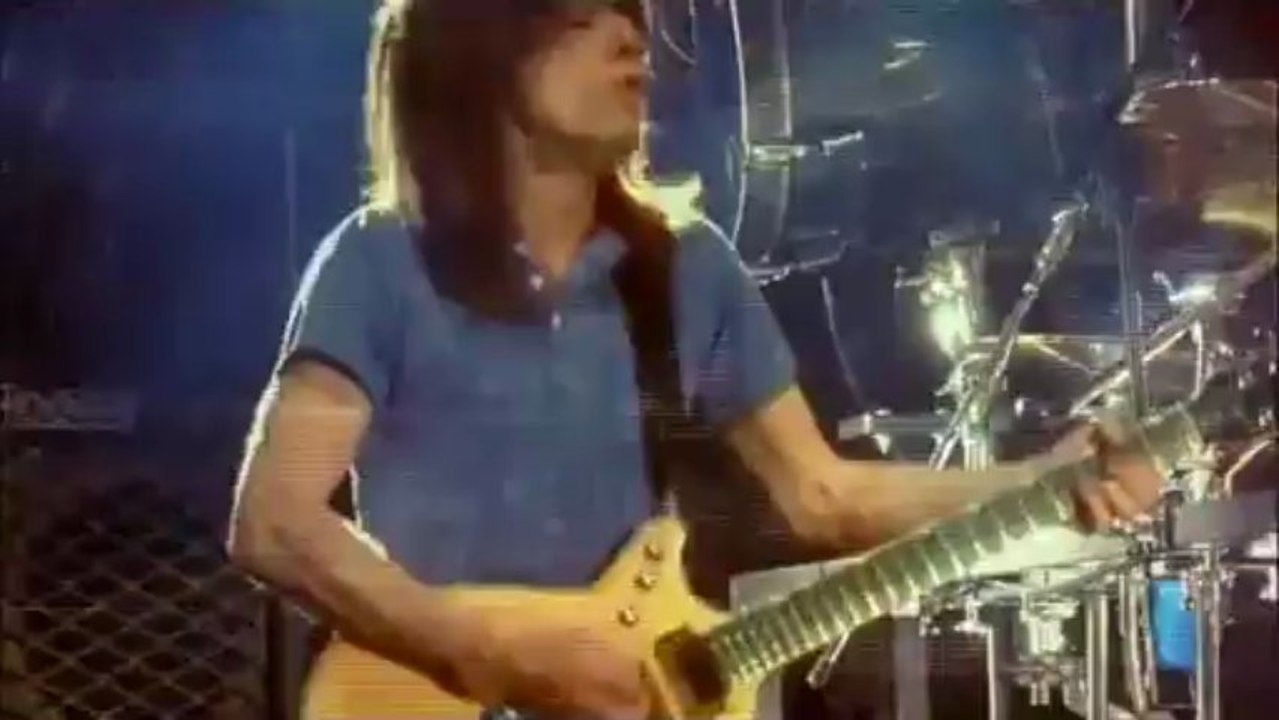 AC/DC , B.O.B & Hayley Williams - Back in Black Airplane ( Ricardo Katsuki Mashup Mix 2K12 )