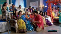 2. Gurmeet talks to Ravi, Deblina & their mothers [Meri Maa - 11th May 2013]