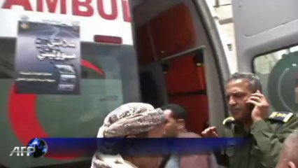 Avião militar cai em bairro residencial no Iêmen