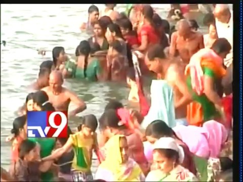 Akshaya Tritiya holy bath at Ganga