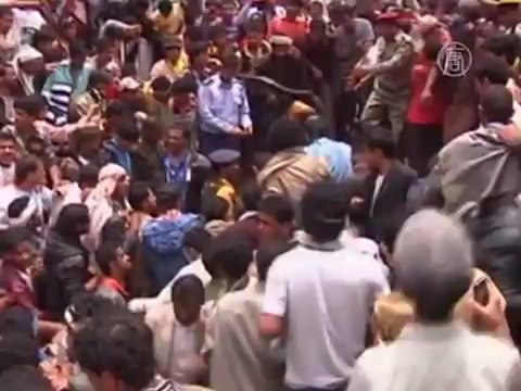 В столице Йемена упал истребитель