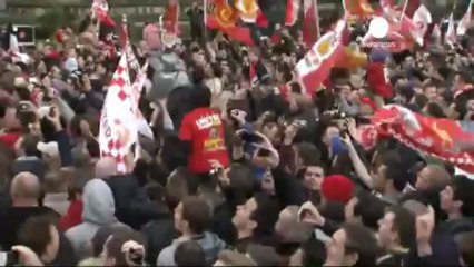 Ferguson şampiyonluk kupası ile veda etti