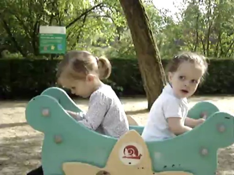 Maureen joue avec Thaïs