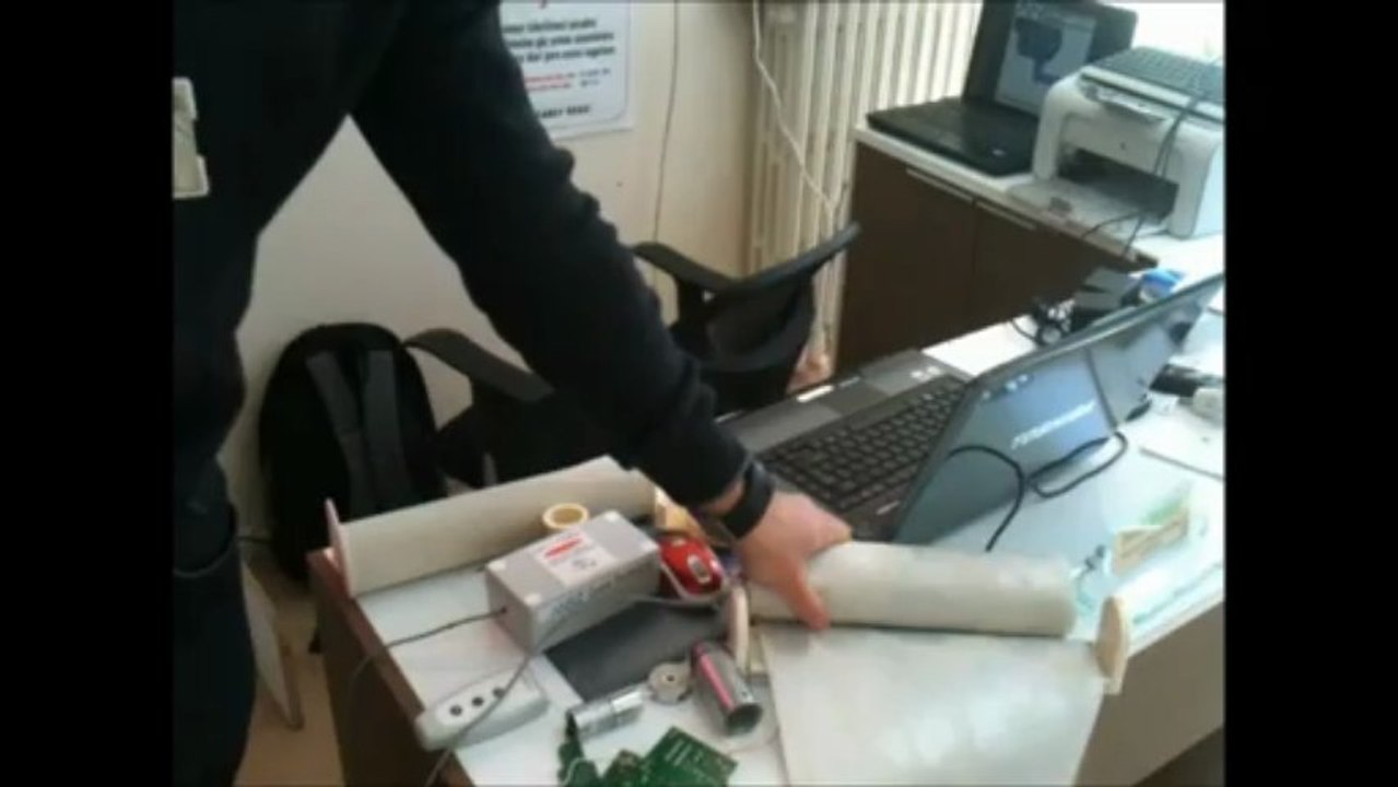 % 100 TURK MALI STOR PERDE MOTORU www.anszelektronik.com % 100 Türk Malı ANSZ STOR PERDE MEKANİZMASI MOTORLU PERDE MEKANİZMASI UZAKTAN KUMANDALI PERDE MEKANİZMASI