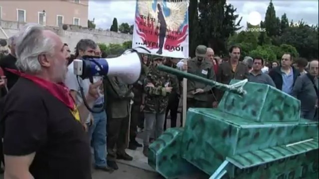 Grecia, sciopero contro il divieto di scioperare