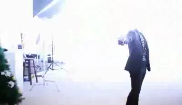 LG Optimus Glare Photoshoot BTS - Sungmin