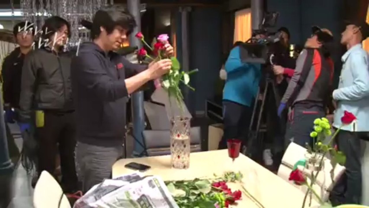 Song Seung Heon "When a man loves" Sketch 14.5.2013 (HTS flower arrangement)