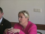 Logement : conférence de presse de Marine Le Pen