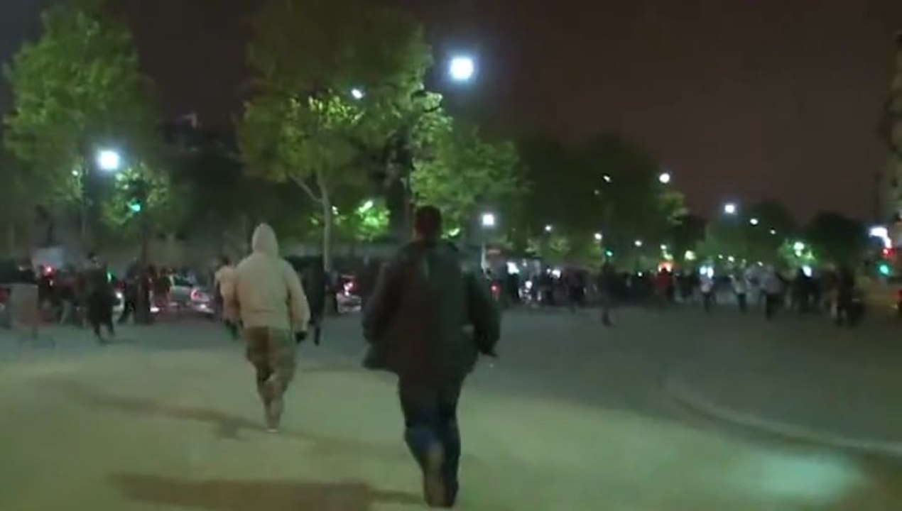 Heurts sur les Champs-Elysées dimanche, après la victoire du PSG