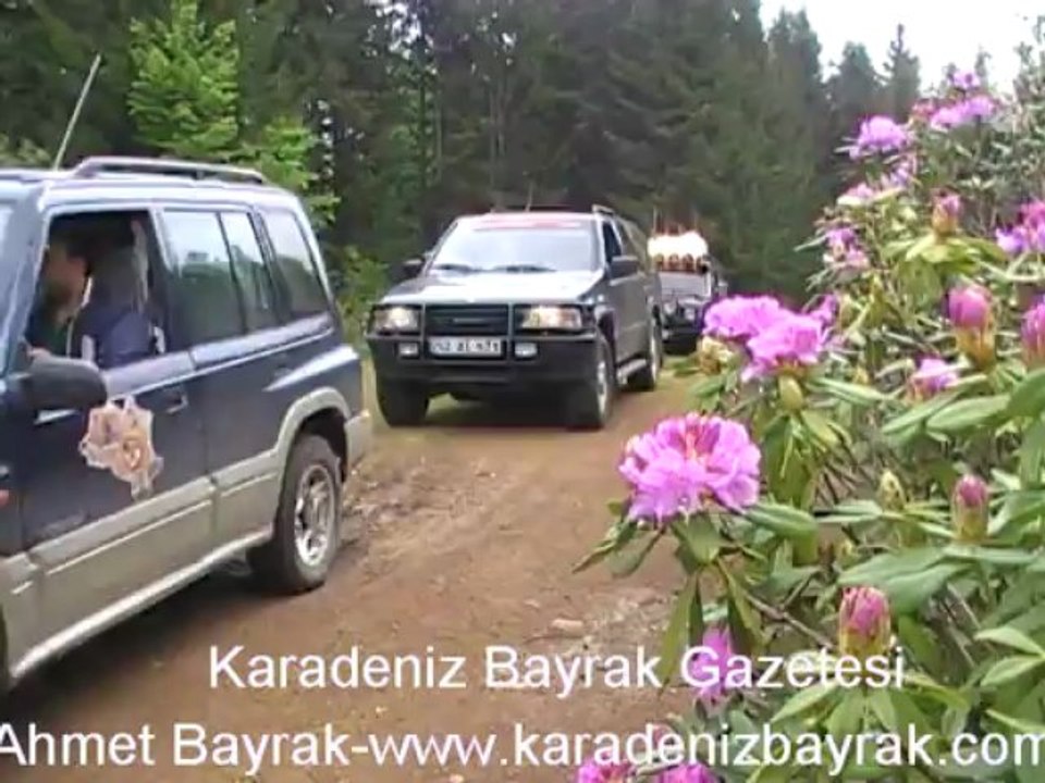 JEEP SAFARİ-GEZENBİLİR OFF-ROAD  -ORDU-KARADENİZ BAYRAK