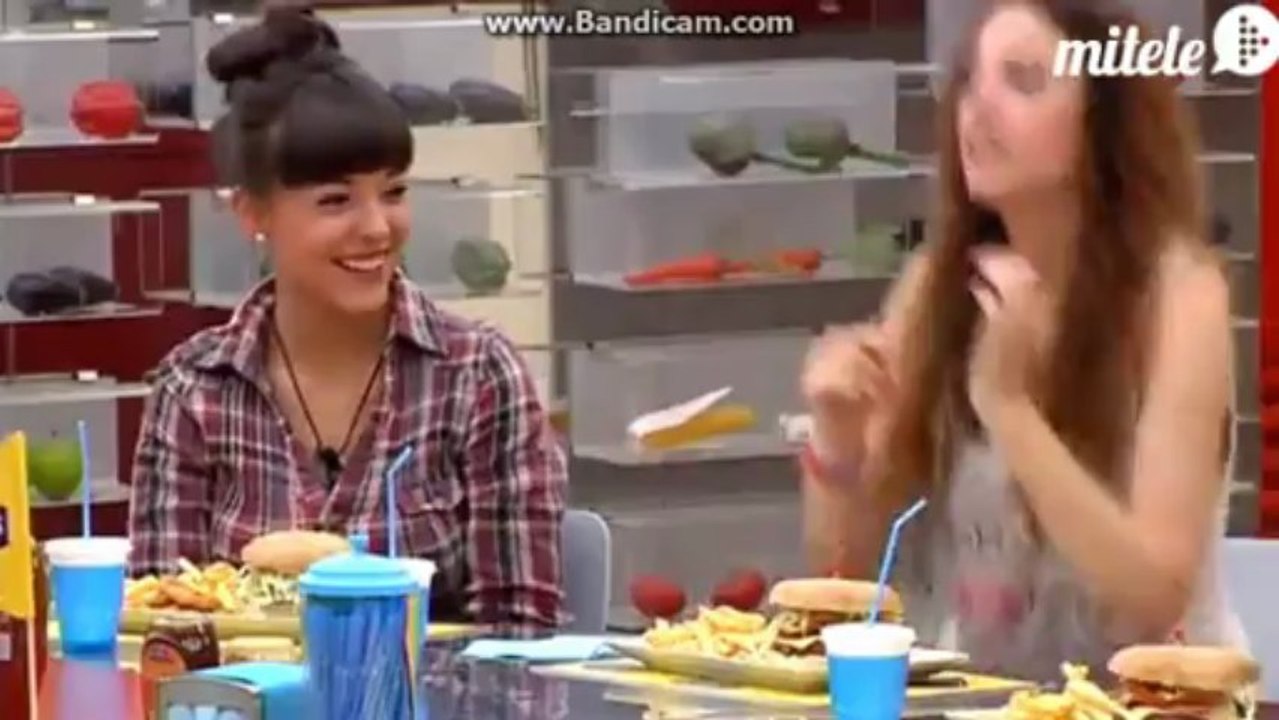 Sonia & Kris cantando "Hellmans" {14-05-13}