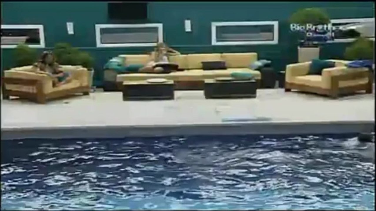 Monique - Nossa, mas aí tu não vai poder beber hoje - 03.03